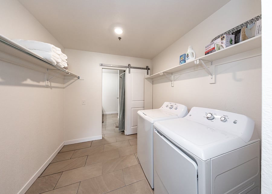 Furnished Finder property 1008440_1 photo 24