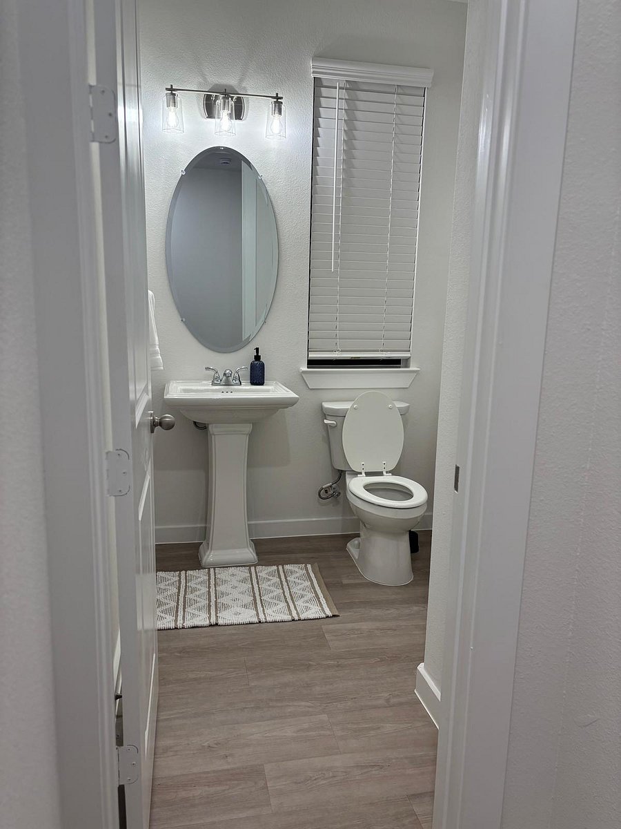 Furnished Finder property 1008452_1 photo 16