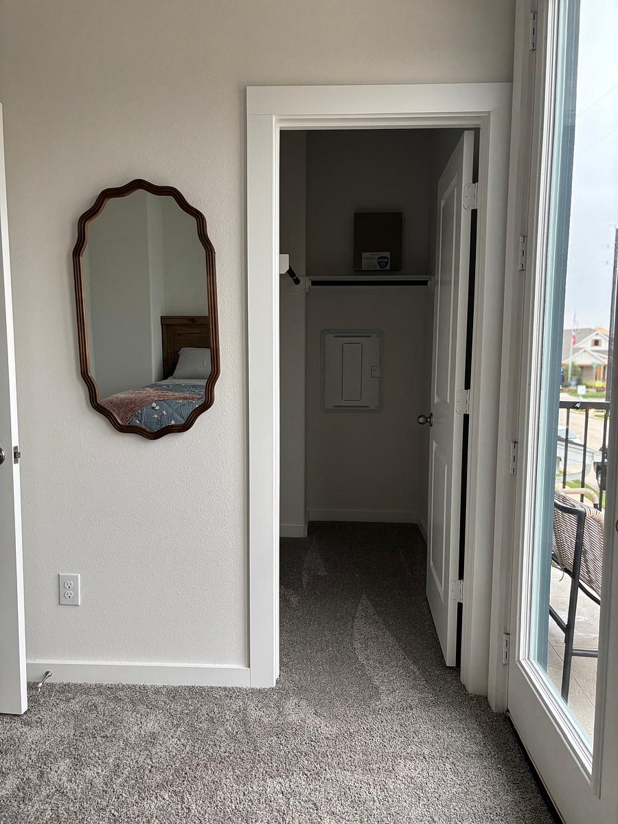 Furnished Finder property 1008452_1 photo 22