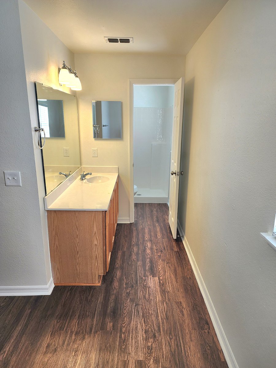 Furnished Finder property 1008458_1 photo 10
