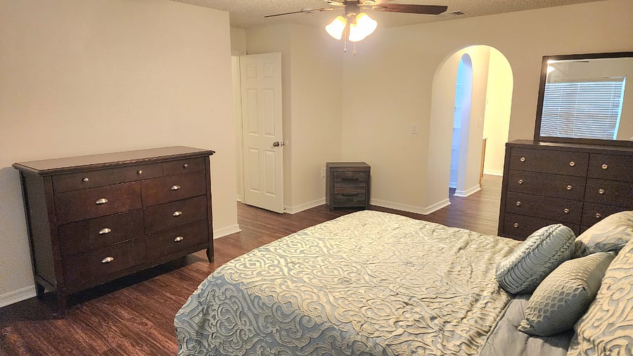 Furnished Finder property 1008458_1 photo 11