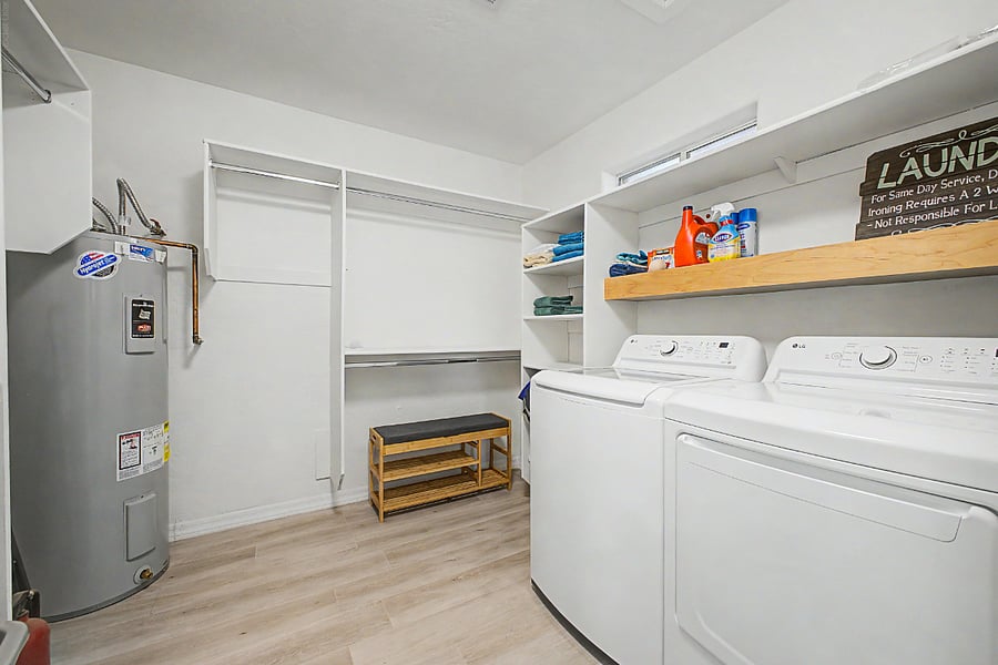 Laundry / Closet