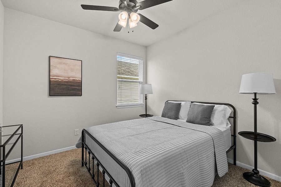 Guest Room 2 - Side of Home