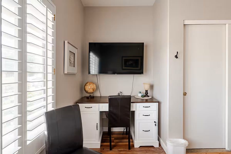 Furnished Finder property 1008553_1 photo 9