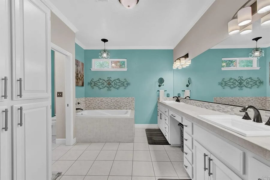 Bathroom 2