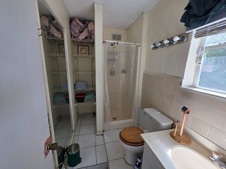Furnished Finder property 1008563_1 photo 4