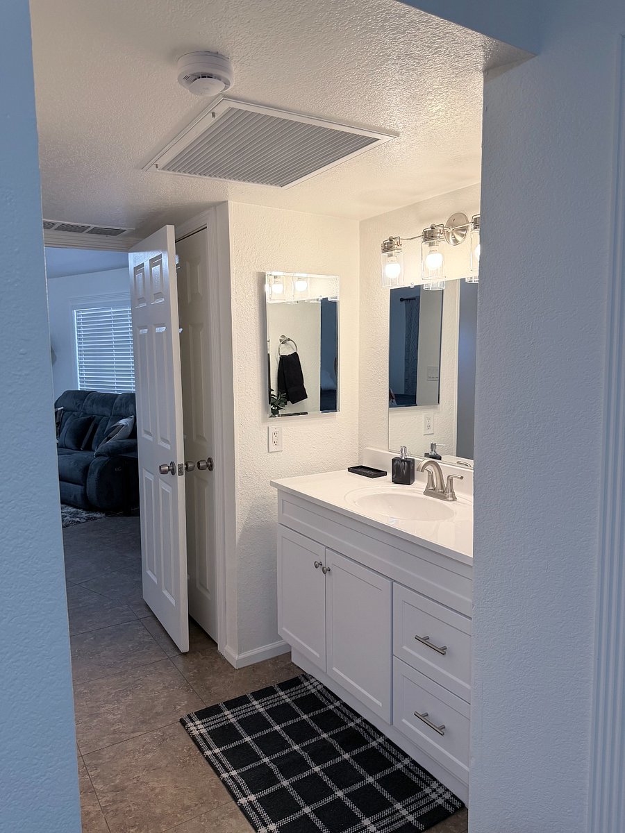 Furnished Finder property 1008607_1 photo 10