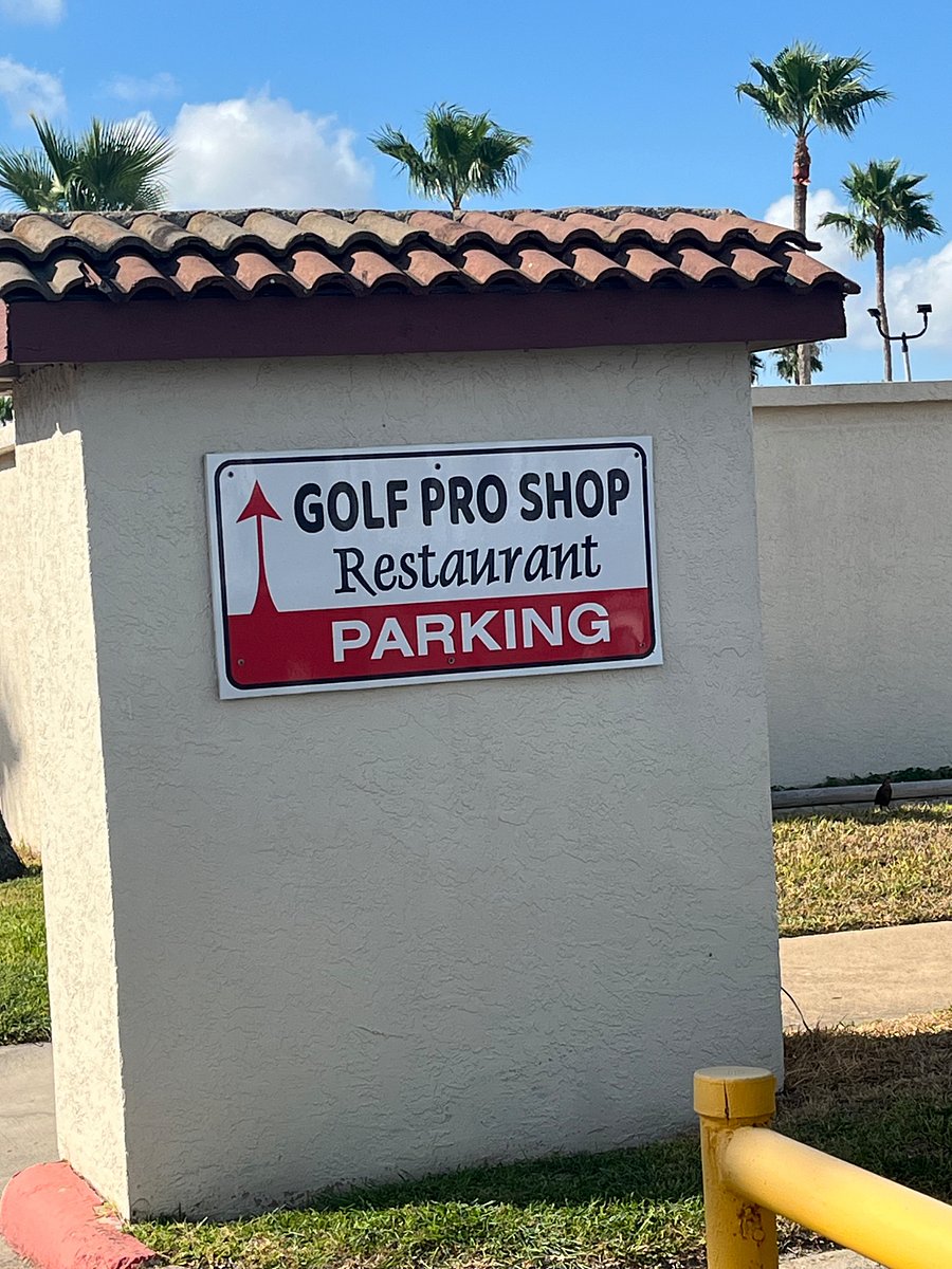 Pro Shop and The Signature Grill parking