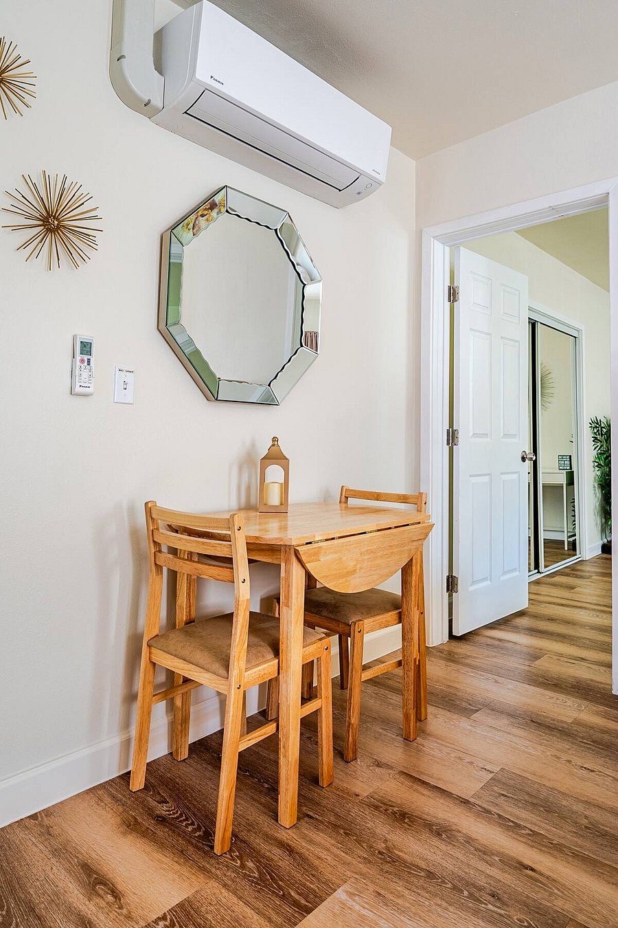 Furnished Finder property 1008613_1 photo 4