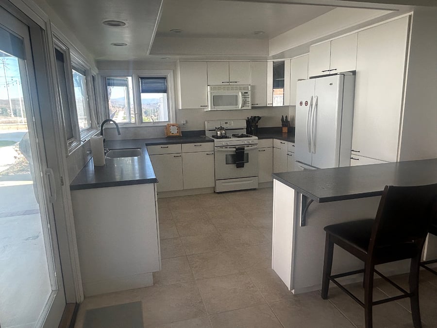 Eat In Kitchen