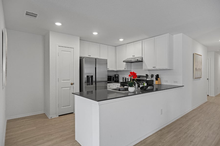 Furnished Finder property 1008640_1 photo 2