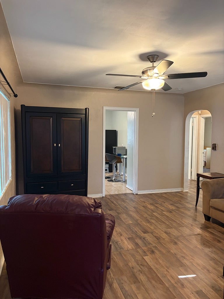 Furnished Finder property 1008673_1 photo 13