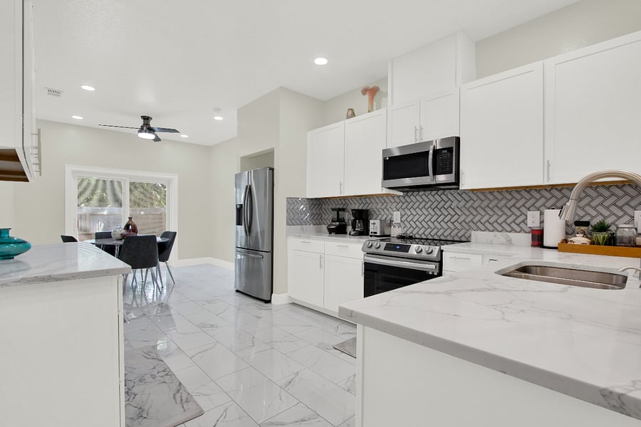 Furnished Finder property 1008681_1 photo 3
