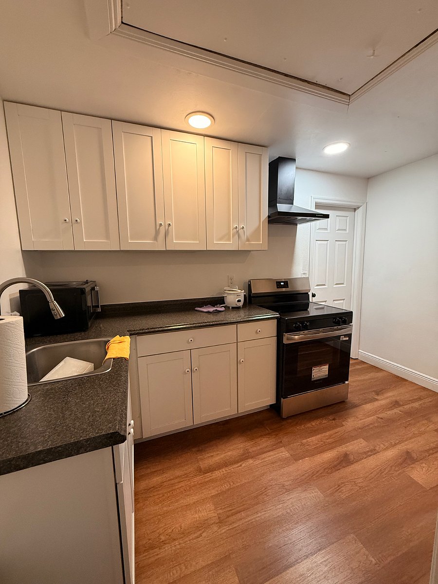 Furnished Finder property 1008684_1 photo 4