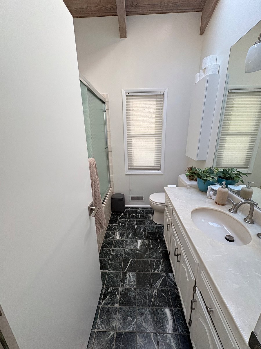 Upstairs bathroom.