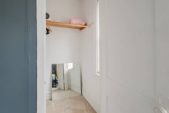 Furnished Finder property 1008729_1 photo 16