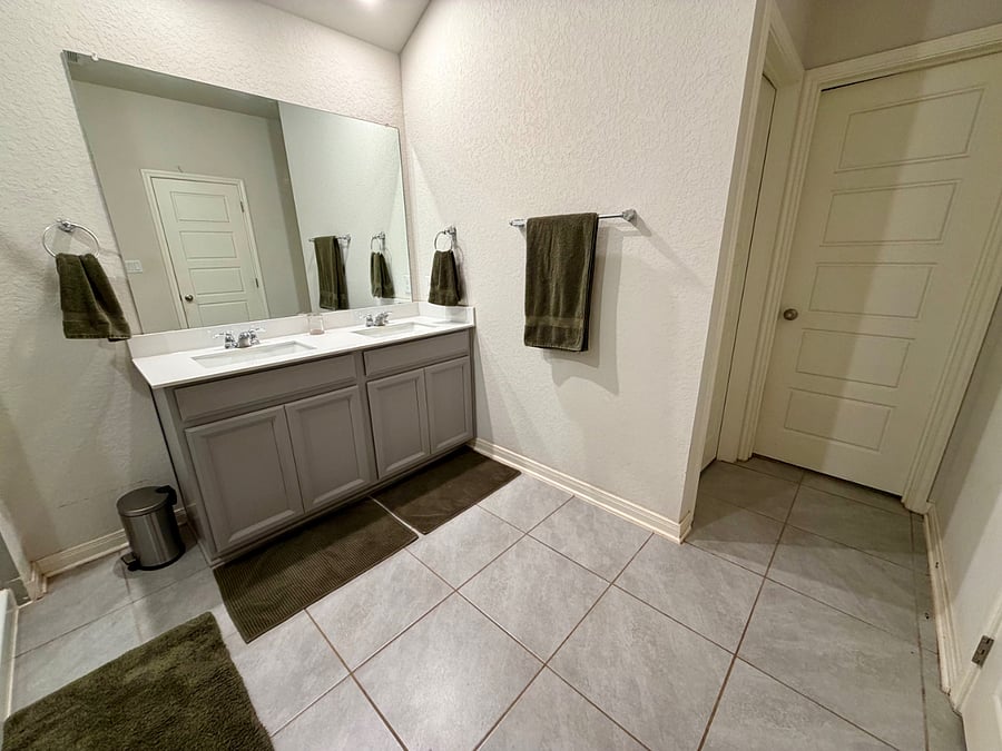 Furnished Finder property 1008736_1 photo 23