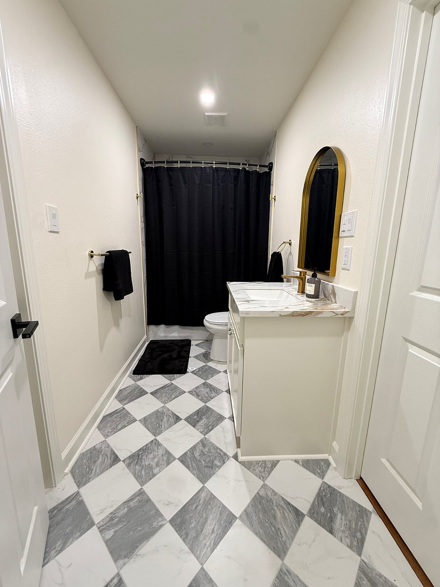 Jack and Jill shared bathroom