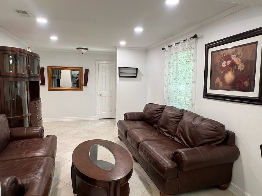 Furnished Finder property 1008760_1 photo 8