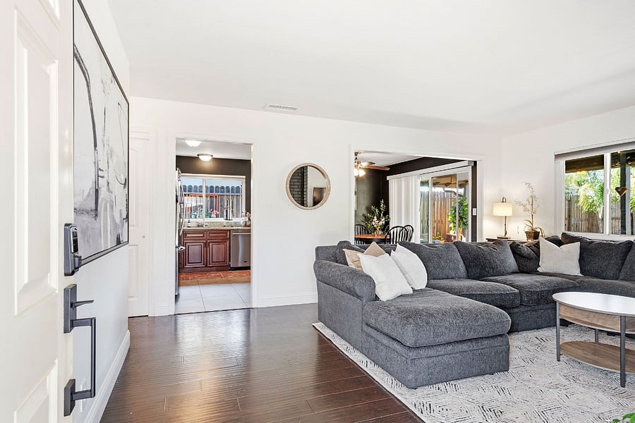 Furnished Finder property 1008764_1 photo 3