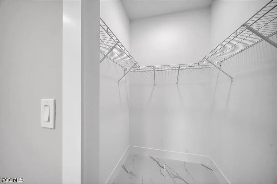 Furnished Finder property 1008789_1 photo 4