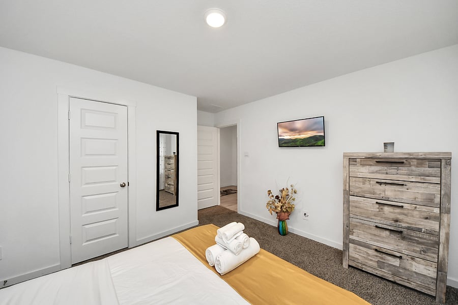 Furnished Finder property 1008794_1 photo 11