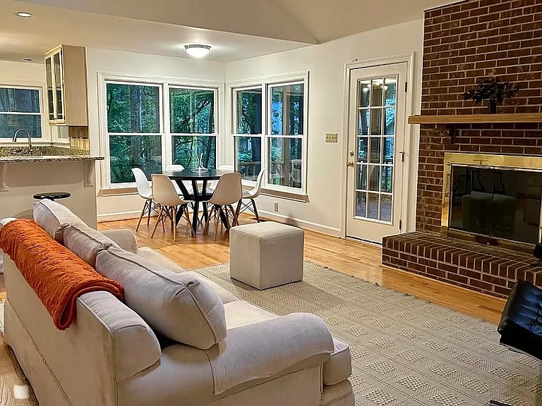 Furnished Finder property 1008827_1 photo 3