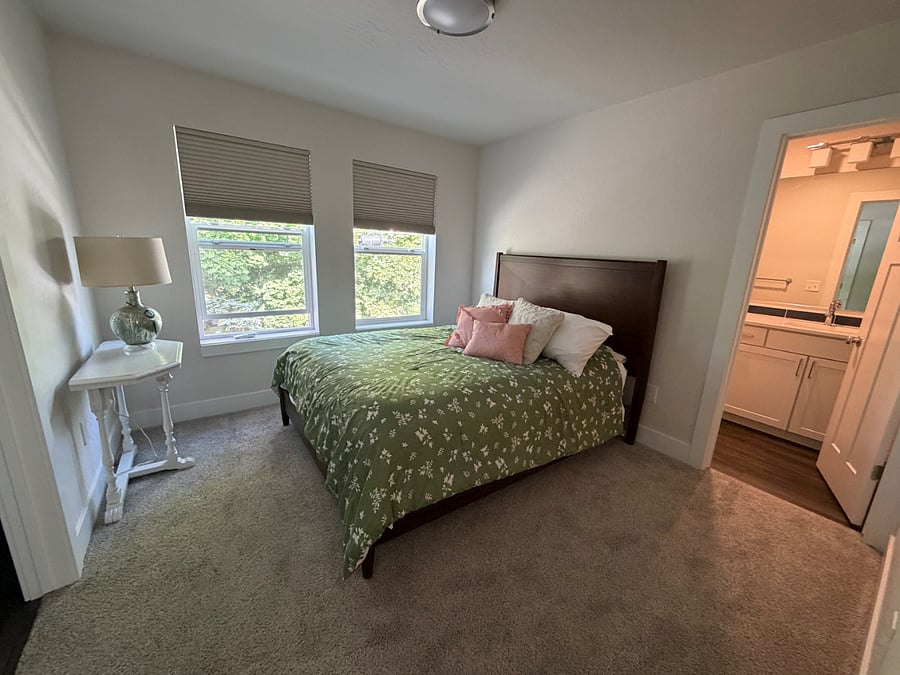 Furnished Finder property 1008878_1 photo 3