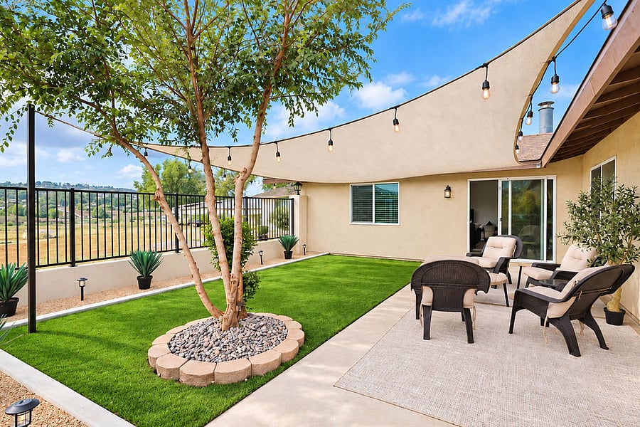 Cozy Patio with your own BBQ