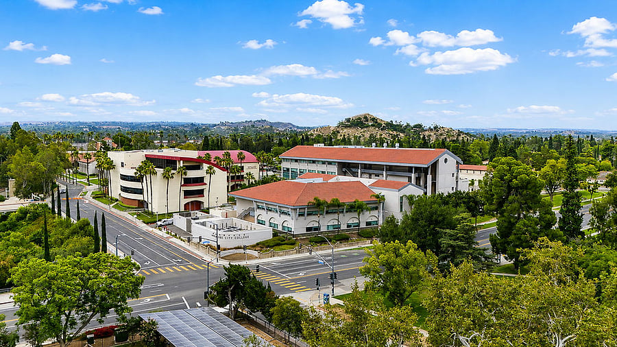 Riverside City College (6 mi)