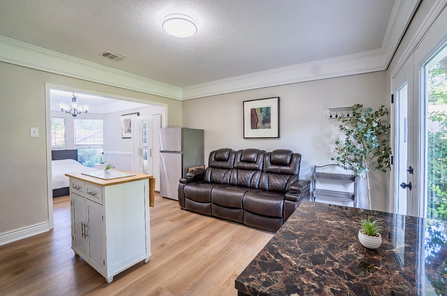 Furnished Finder property 1008946_1 photo 4