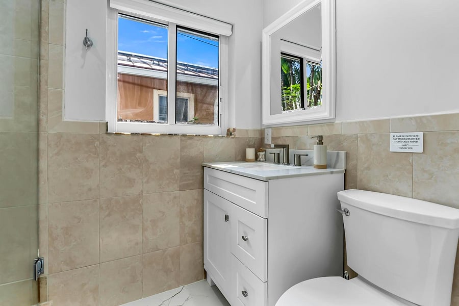 Furnished Finder property 1008947_1 photo 11