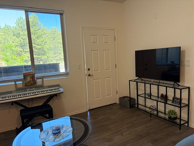 Furnished Finder property 1008990_1 photo 9