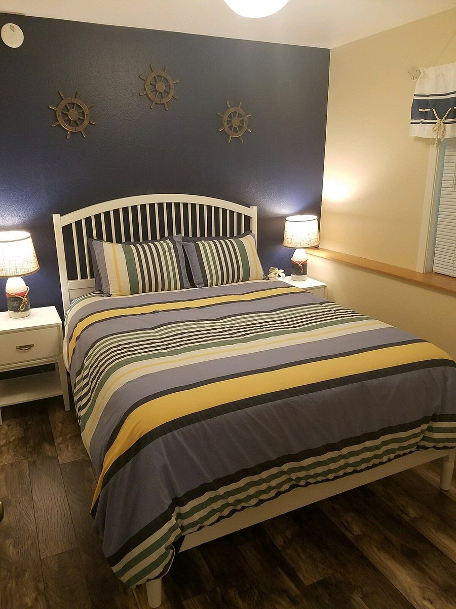 Queen Bed 2