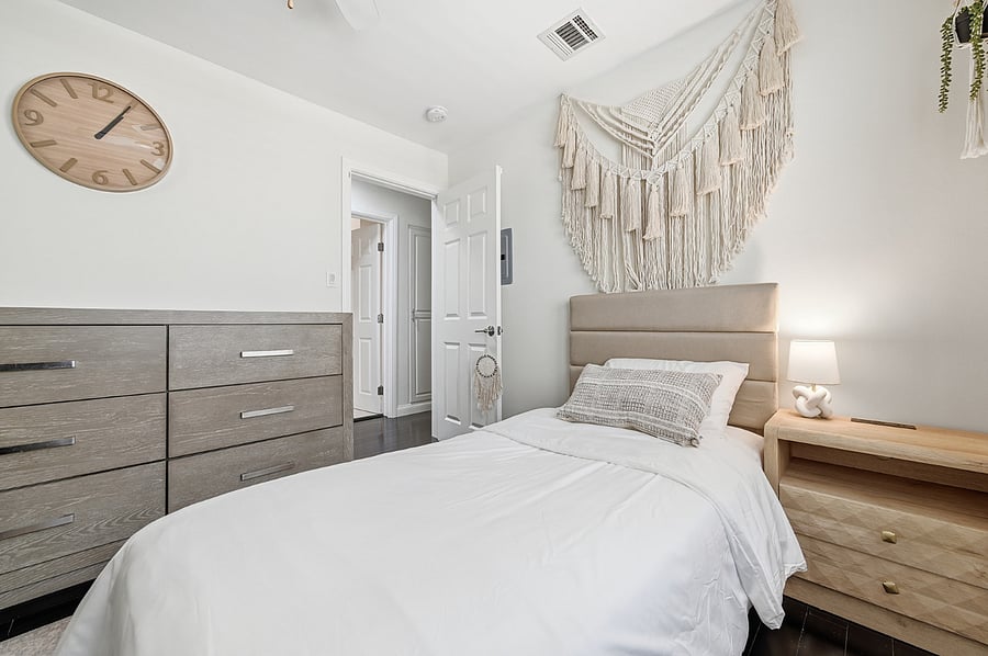 Furnished Finder property 1008999_1 photo 9