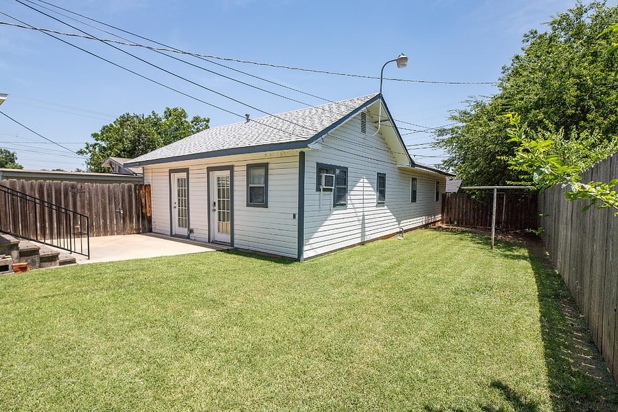 This is the apartment and also a two car garage, which is NOT included in this listing.  But, when available it can be an option!