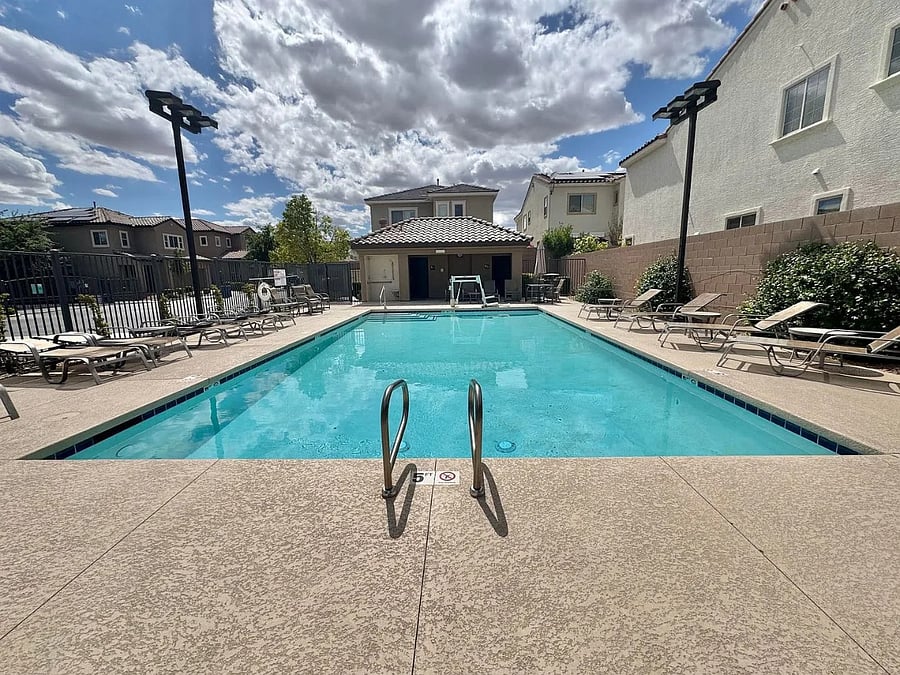 Furnished Finder property 1009043_1 photo 32