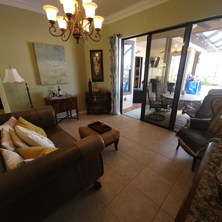 Sitting Room toward Lanai