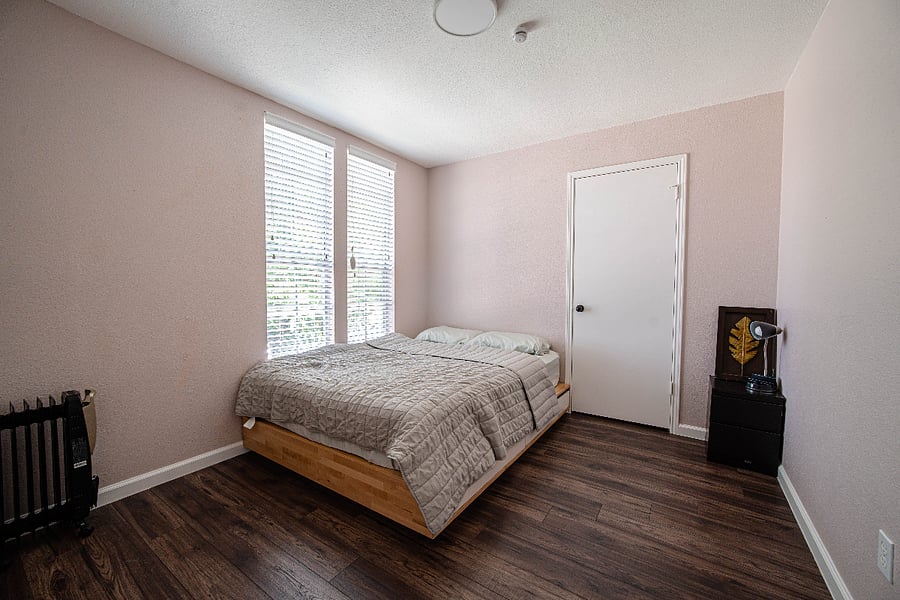 2nd floor bedroom