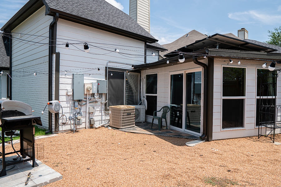 Outside back of the sunroom