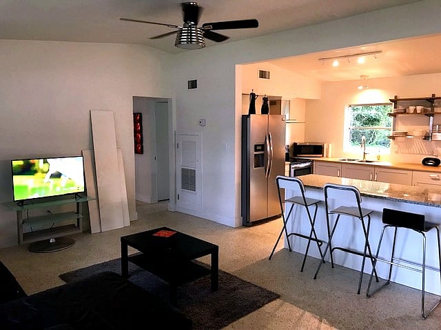 Furnished Finder property 1009084_1 photo 2
