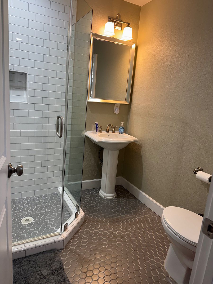 Furnished Finder property 1009166_1 photo 16
