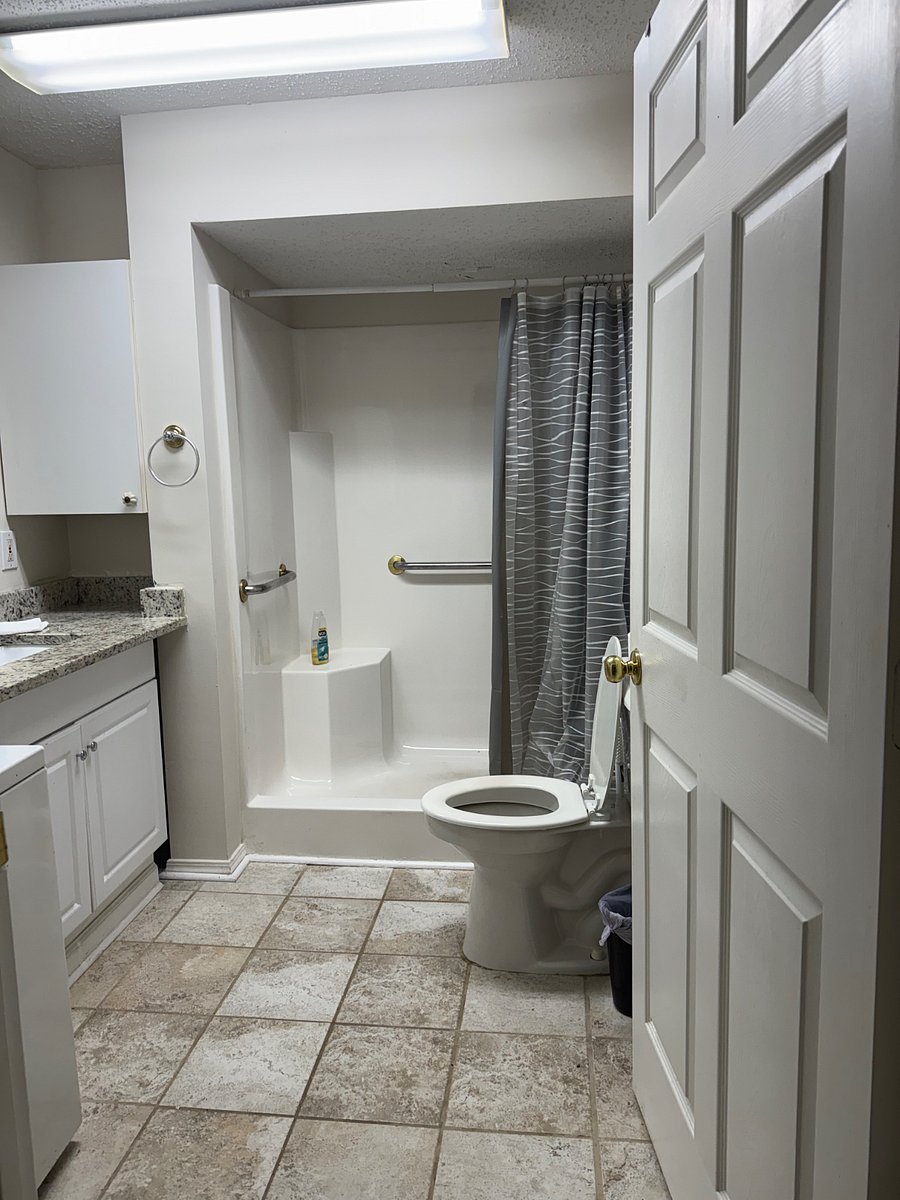 Furnished Finder property 1009167_1 photo 12