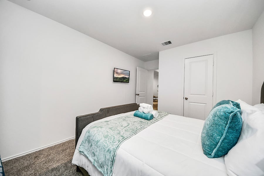 Furnished Finder property 1009171_1 photo 3