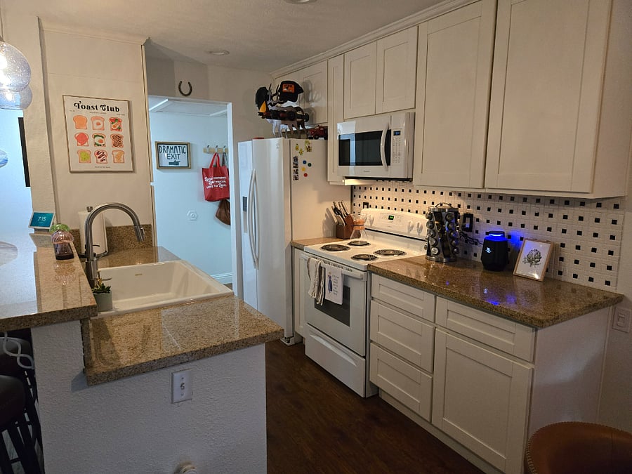 Furnished Finder property 1009175_1 photo 3