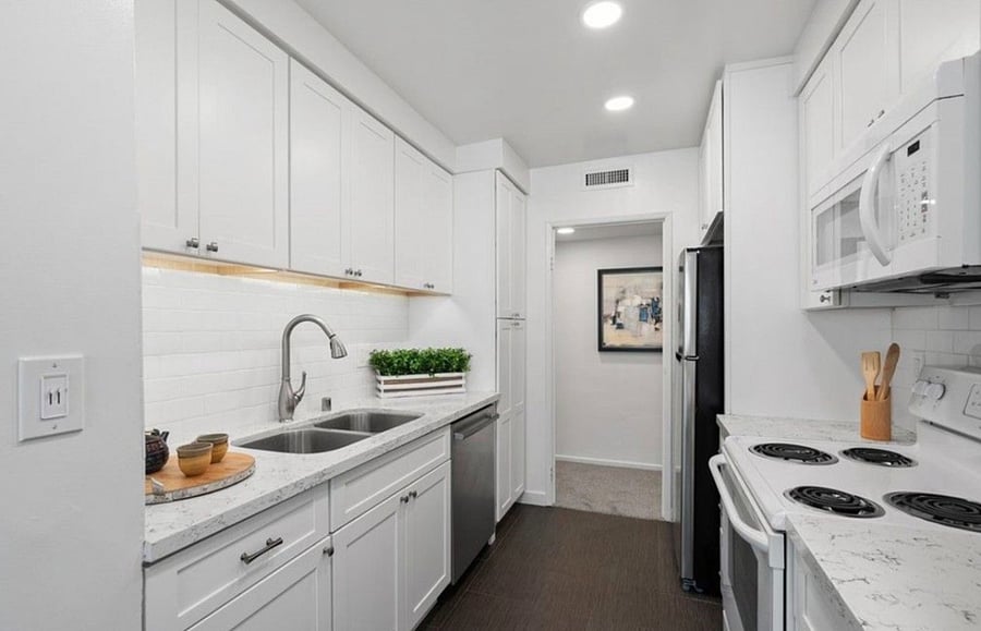 Furnished Finder property 1009184_1 photo 3