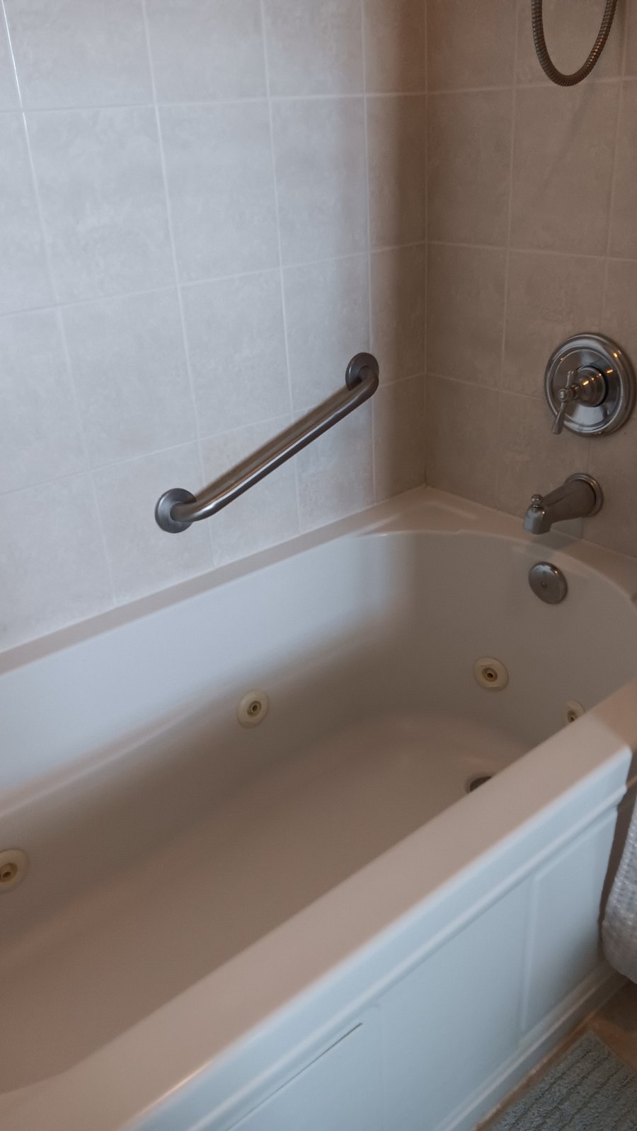 Bathtub with water jets