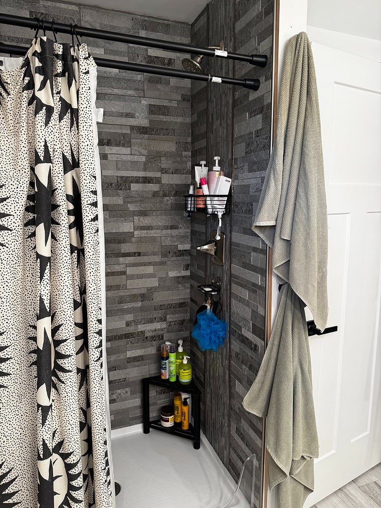 Furnished Finder property 1009217_1 photo 32
