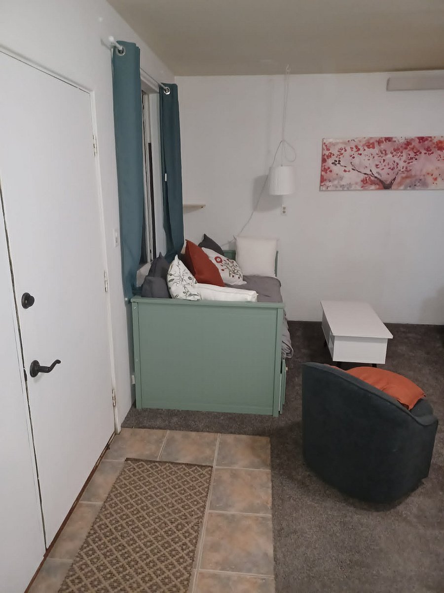 Furnished Finder property 1009268_1 photo 2