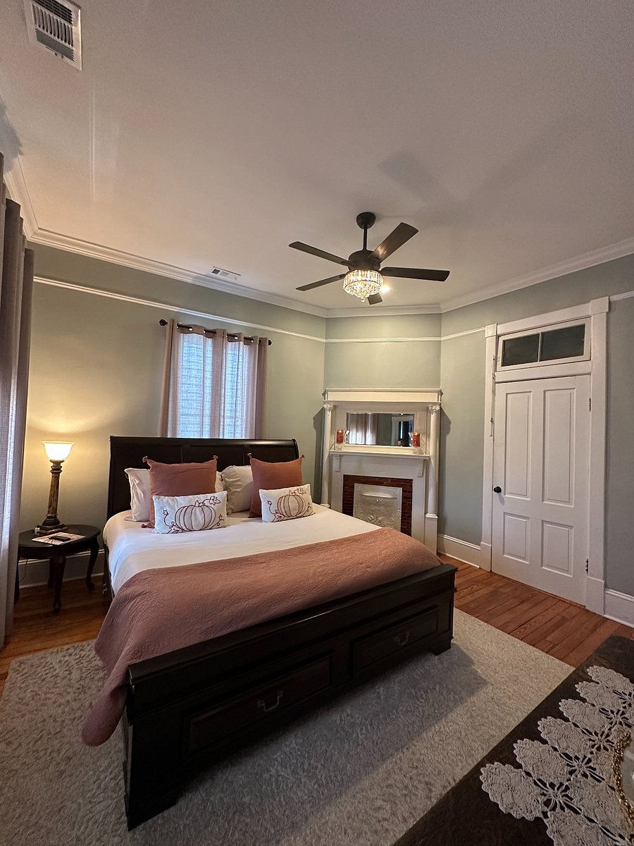 2nd Floor - Master Bedroom